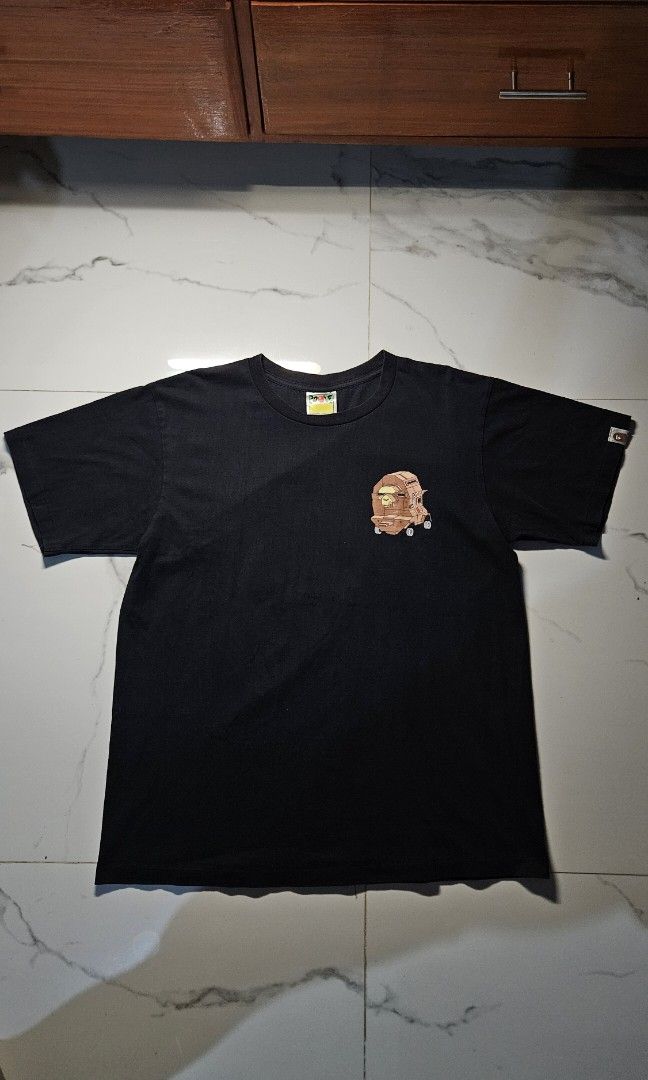 BAPE X Micky Mouse (Category: Sleep and Loungewear) located in Aroroy. Submitted by gabrizz_y (Listing ID 1468018276, Image 1). Description: DIMES: L - 27 | C - 20.7 Issue is in the picture. SF is included.