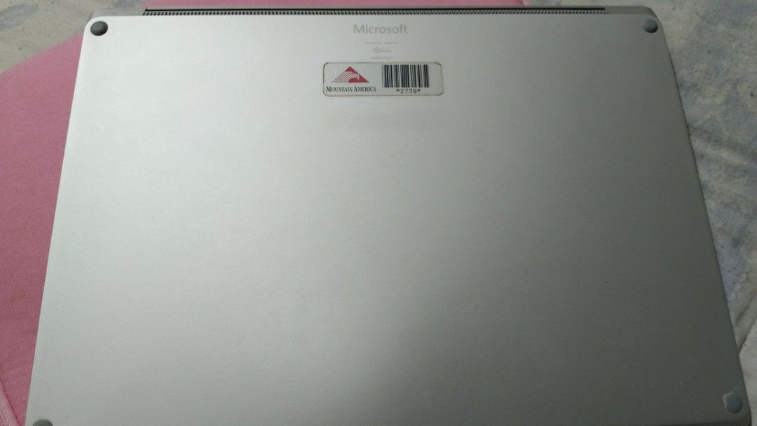 Microsoft Surface Laptop (Category: Laptops & Notebooks) located in Mandaluyong City. Submitted by yssaykd (Listing ID 1467842317, Image 2). Description: FOR SALE MICROSOFT SURFACE LAPTOP (1st gen surface) 💸 PRICE: 13,000 💸 (open for nego if sure buyer) key specifications: • Touch screen • Windows 10 Pro (installed on 2023) • Processor: Intel Core i5-7200U @ 2.50GHz (2.71 GHz) • Installed RAM: 8.00 GB • Graphics Card: Intel HD Graphics 620 (128