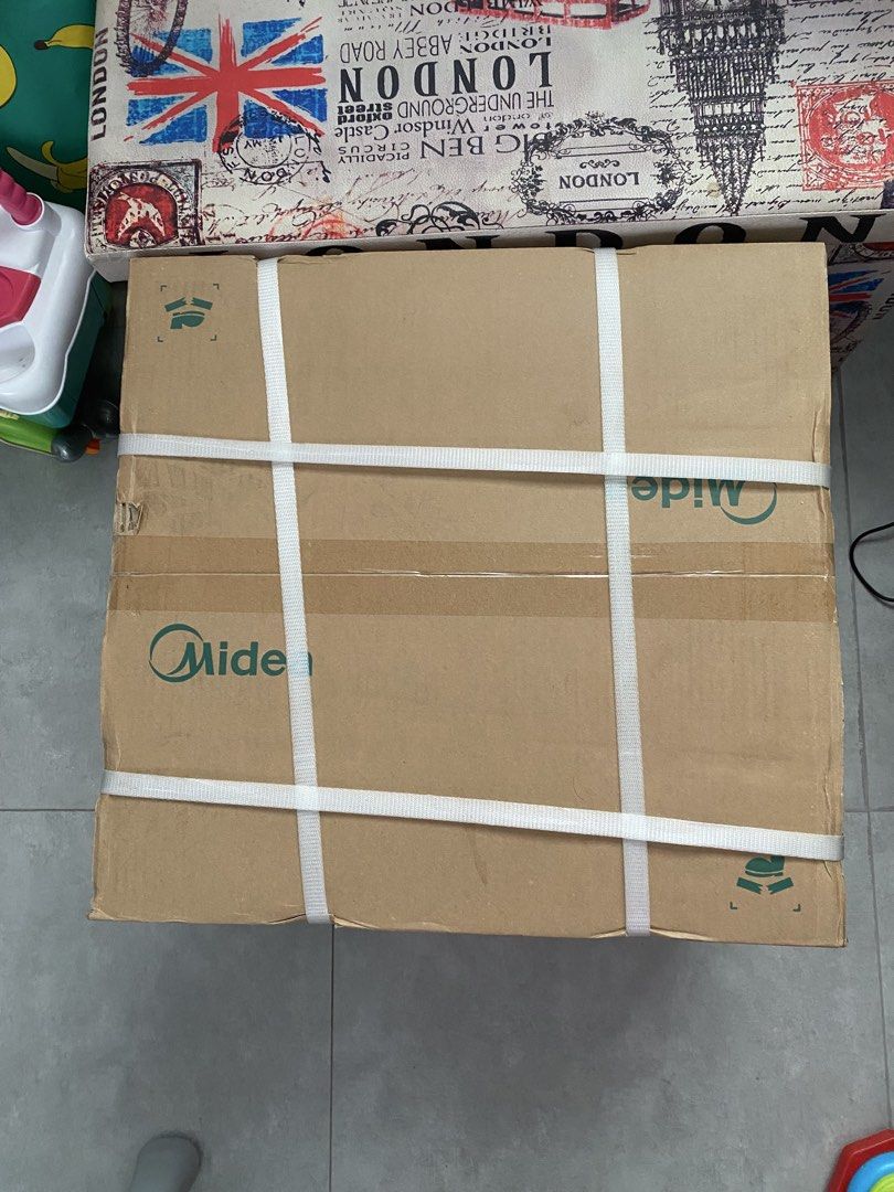 Midea Qube 2.0 Full DC Inverter Window Type Air Conditioner (Category: Air Conditioning and Heating) located in Antipolo. Submitted by viadeclutters (Listing ID 1467865192, Image 2). Description: Brand new Midea Qube 2.0 Full DC Inverter window-type air conditioner in its original factory-sealed box. Features energy-saving R32 refrigerant, smart control, and rapid cooling..