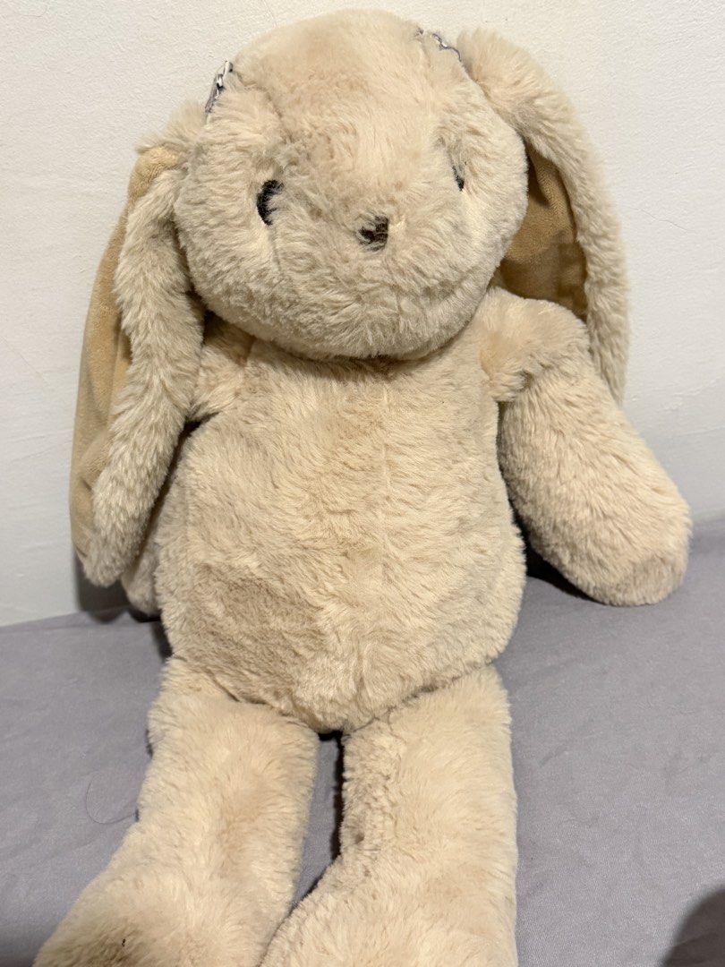 miniso rabbit plushie (Category: Plushies & Soft Toys) located in Manila. Submitted by jllyfwsh (Listing ID 1468058945, Image 1). Description: .
