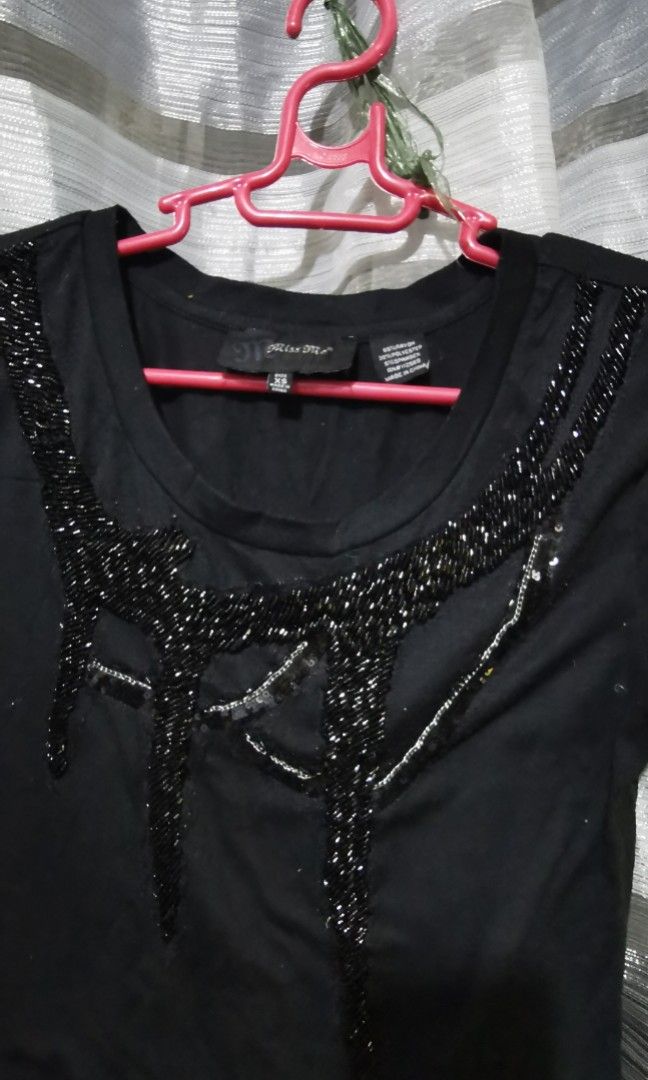 Miss me shirt (Category: Shirts) located in San Jose. Submitted by thrift_ni_sir (Listing ID 1467973894, Image 3). Description: Need wash Excellent condition MOD j&t Add shipping fee MOP gcash.