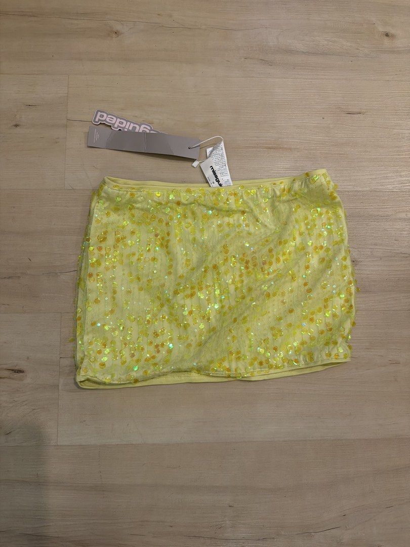 Missguided Sequin Mini Skirt (new with tag) (Category: Skirts) located in Manila. Submitted by _____car0usell (Listing ID 1467953626, Image 3). Description: never used, random rush shopping still with tags.