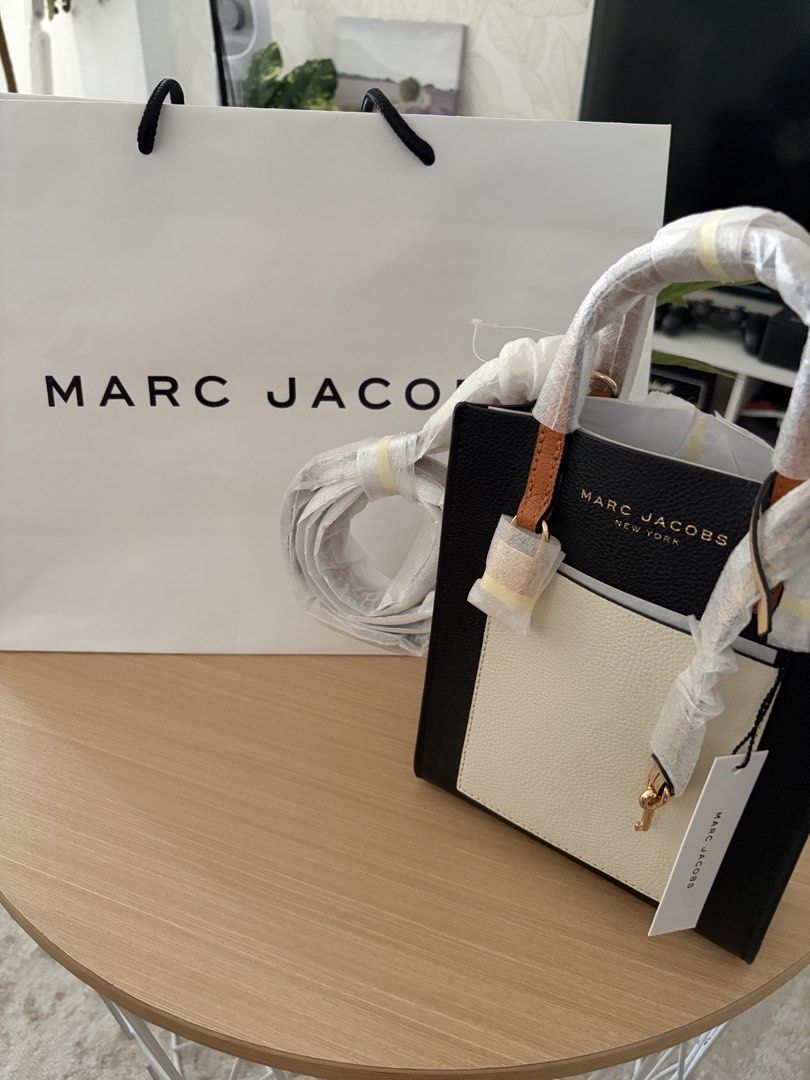 MJ Grind Mini Tote (Category: Cross-body Bags) located in Floridablanca. Submitted by ruthfsa (Listing ID 1467895414, Image 1). Description: Onhand Original Brandnew with Paperbag SF c/o buyer via J&T 📍Pampanga.