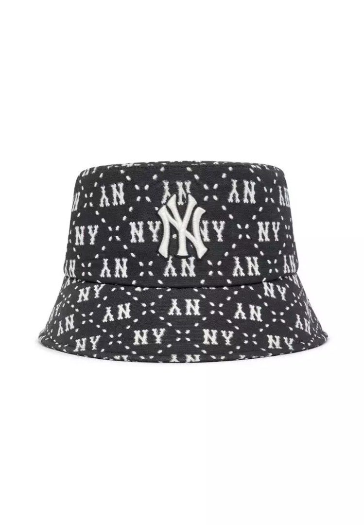 MLB DIA MONOGRAM BUCKET HAT NEW YORK YANKEES (Category: Caps & Hats) located in Cabuyao City. Submitted by jeirussamson897 (Listing ID 1467875033, Image 1). Description: MLB DIA MONOGRAM BUCKET HAT NEW YORK YANKEES size 59 head pasok medium to large asnew condition sariwa 10/10 699+sf.