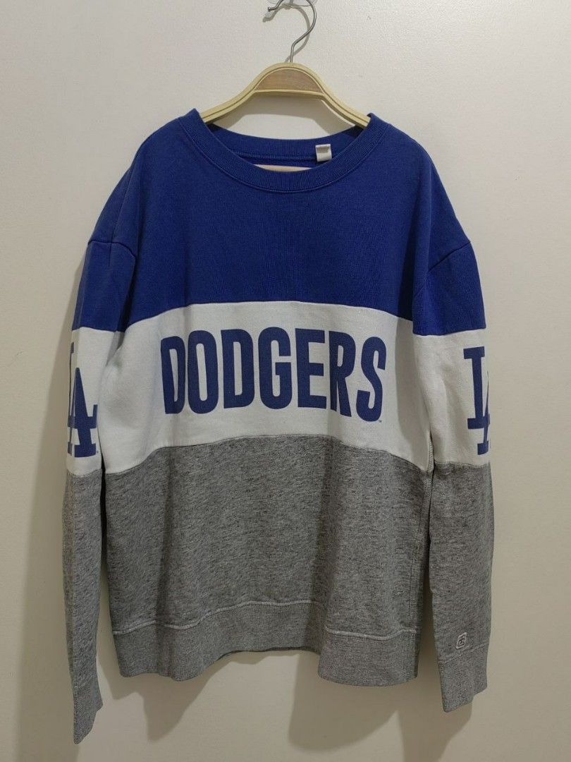 MLB Sweatshirt GENUINE MERCHANDISE by: TAILGATE (Category: Coats, Jackets and Outerwear) located in Quezon City. Submitted by hirayacisum (Listing ID 1468035583, Image 2). Description: > Tailgate x LA Dodgers Colorblock Crewneck (Legit) > Size XS on tag fits S-M > Color: Dodgers Blue / White / Heather Gray > Dimes: 22W x 26L (estimate mo na lang) > Condition: 9.5/10 no issue, print crisp, with when-worn > Brand: Tailgate - Genuine MLB Merchandise