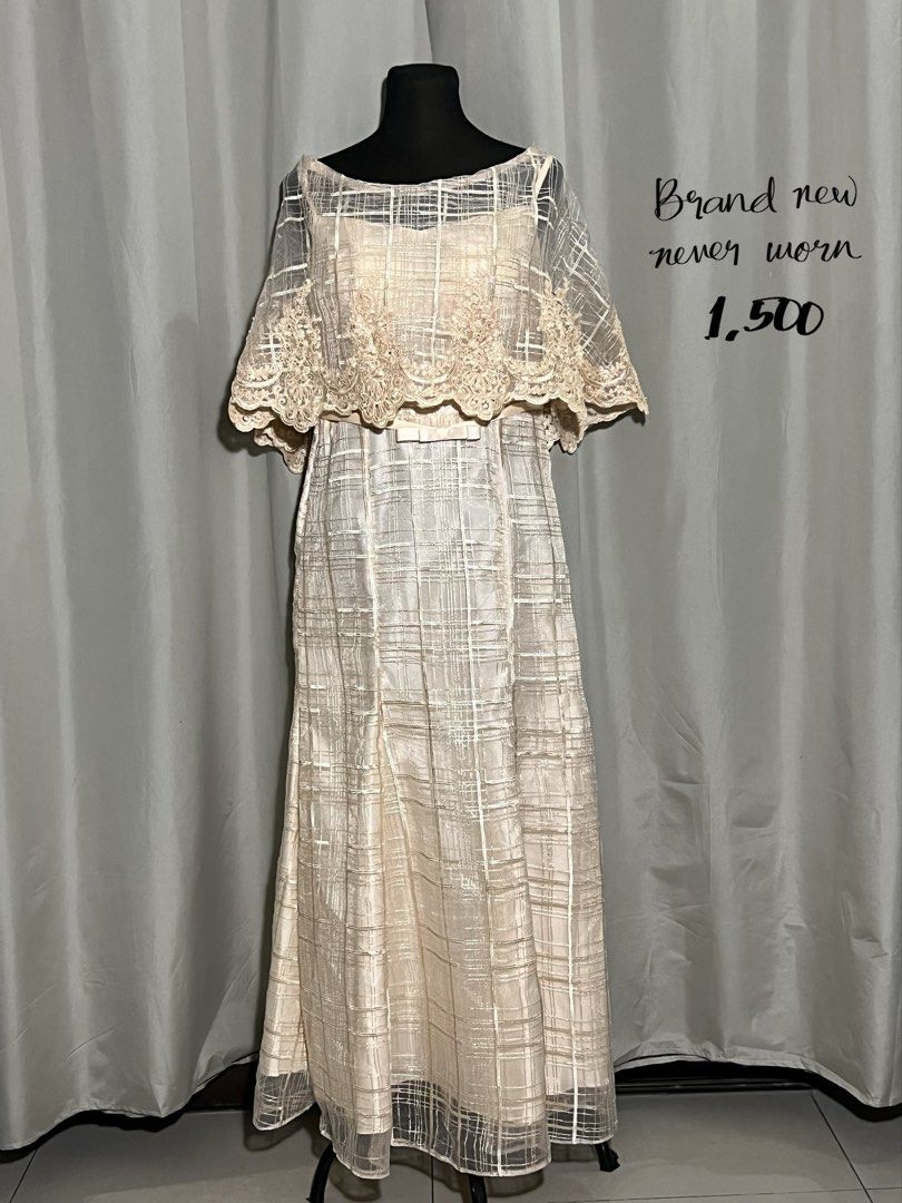 Modern filipiniana long gown (Category: Evening dresses & gowns) located in Las Pinas. Submitted by jilanah (Listing ID 1468036921, Image 1). Description: Never used Bought for 2.3k .