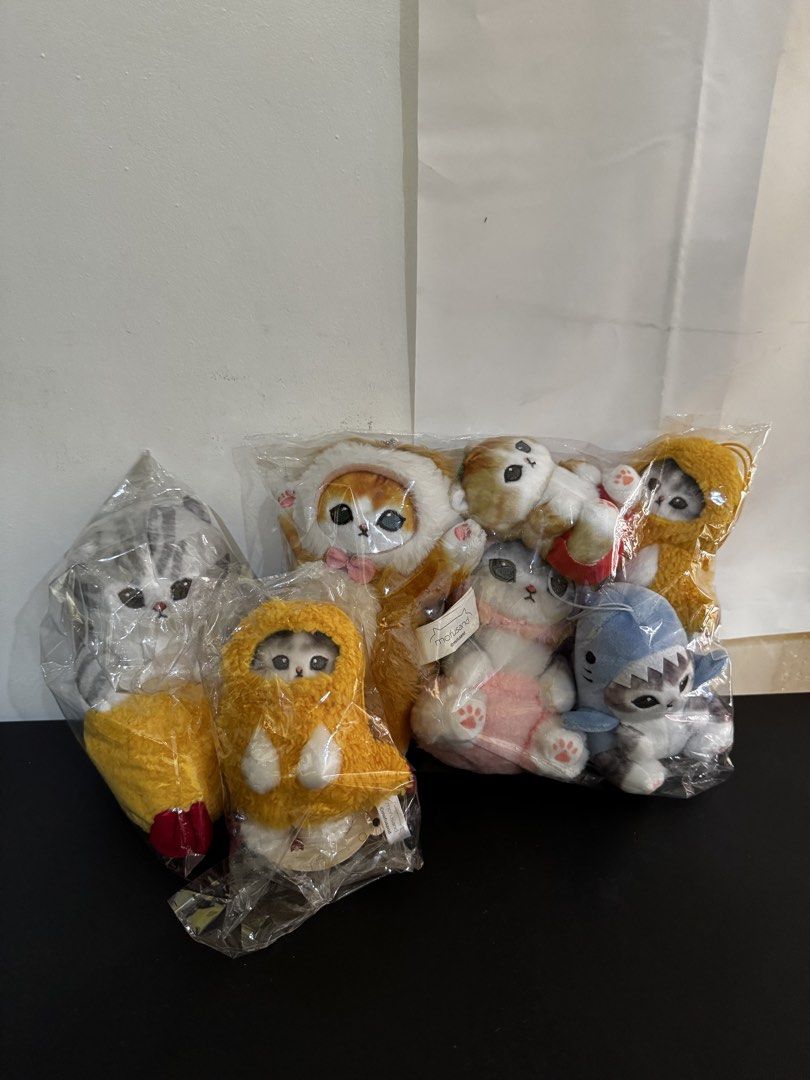 Mofusand Small Plush Stuff Toy Keyring (Category: Plushies & Soft Toys) located in Cavite. Submitted by casingpavements (Listing ID 1467891643, Image 1). Description: 200-300 each.