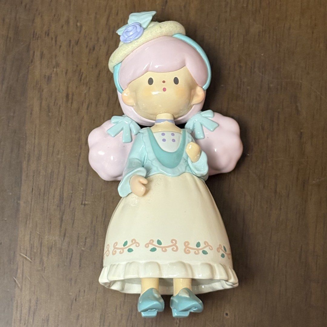 Molinta Back To Rococo Series Peerless Beauty Figure (Category: Figurines & Statues) located in Manila. Submitted by aobacafe (Listing ID 1467956638, Image 1). Description: .
