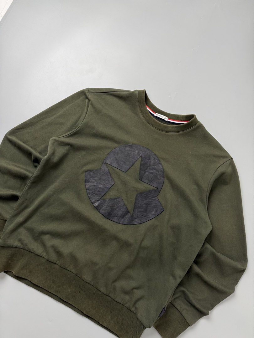 Moncler (Category: Coats, Jackets and Outerwear) located in Pila. Submitted by villanueva80826 (Listing ID 1467983290, Image 3). Description: Moncler pull over Size:large •Width:22 •Length:26.5 •Condition:9.3/10 •Color rate:9.4/10 Mine:810 +Shipping fee Issue:minimal sign of usage like Still in good condition Still wearable .