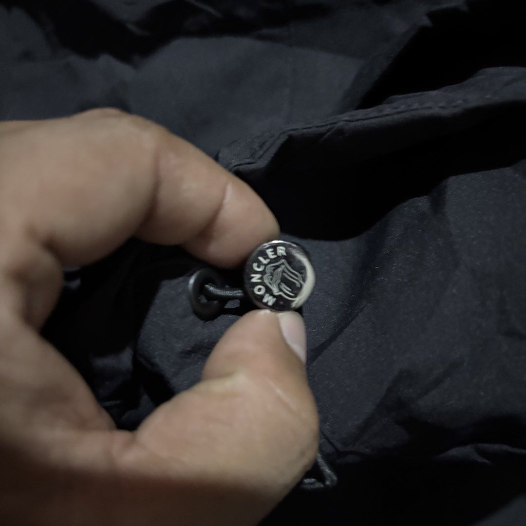 MONCLER x ROLLING STONE WINDBREAKER (Category: Luxury Apparel) located in Taytay. Submitted by dwinsapparel (Listing ID 1467935300, Image 3). Description: MONCLER x ROLLING STONE WINDBREAKER W-22.5 L-27 GOOD CONDITION NEED WASH COMPLETE TAGS.