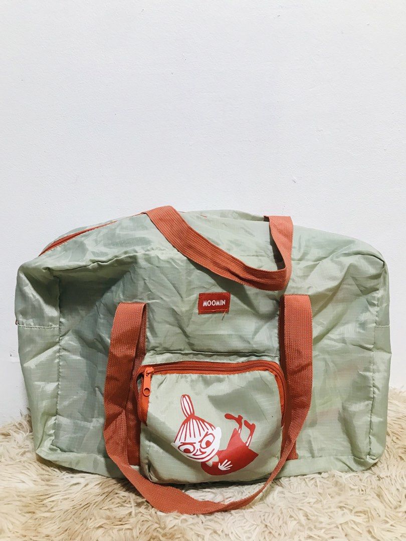 MOOMIN FOLDABLE TRAVEL BAG (Category: Luxury Bags & Wallets) located in Gamu. Submitted by 2022bagsbunny (Listing ID 1468011916, Image 1). Description: .