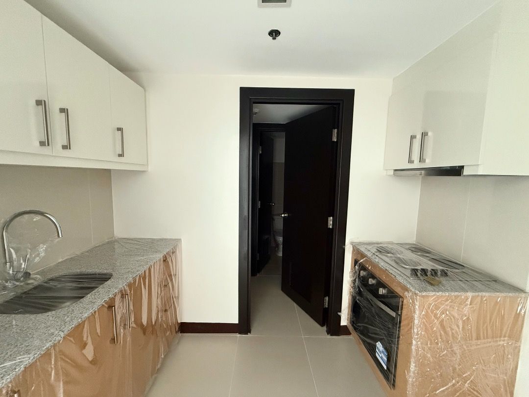 More Than a Home. A Valuable Asset (Category: Apartments & Condos) located in Taguig. Submitted by dacanayglad29 (Listing ID 1467890953, Image 3). Description: RENT-TO-OWN OFFER YOU CAN’T MISS! 🔥✨💫 LOOKING FOR A RENT TO OWN CONDO IN BGC? If you’ve been waiting for the perfect deal in BGC —THIS IS IT. A 2-Bedroom Luxury Condo in Uptown Parksuites with super easy move-in terms is now up for grabs! 💰 STRONGEST OFFER IN BGC TODAY: ✅As low as 10% D