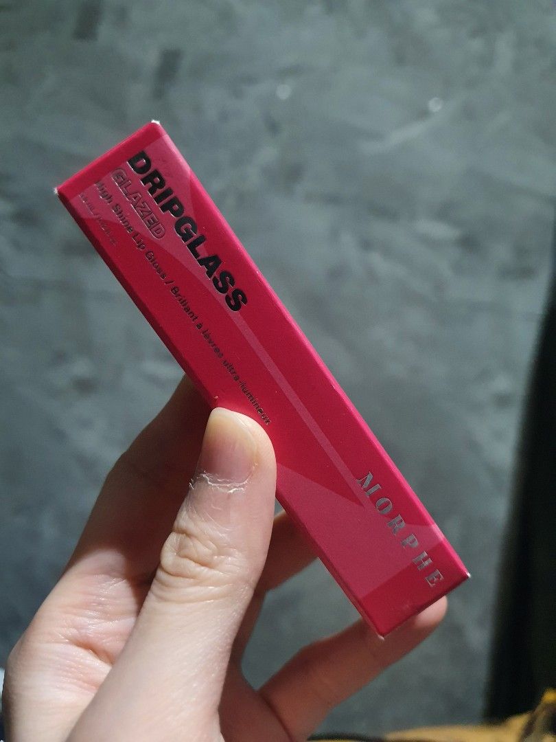 Morphe Dripglass High Shine Lip Gloss Glazed (Category: Makeup) located in San Juan City. Submitted by miles567 (Listing ID 1467985521, Image 1). Description: - Brand: Morphe - Product: Dripglass High Shine Lip Gloss - Shade: Glazed - Condition: Brand new, in original pink box - Finish: High shine, perfect for everyday makeup.