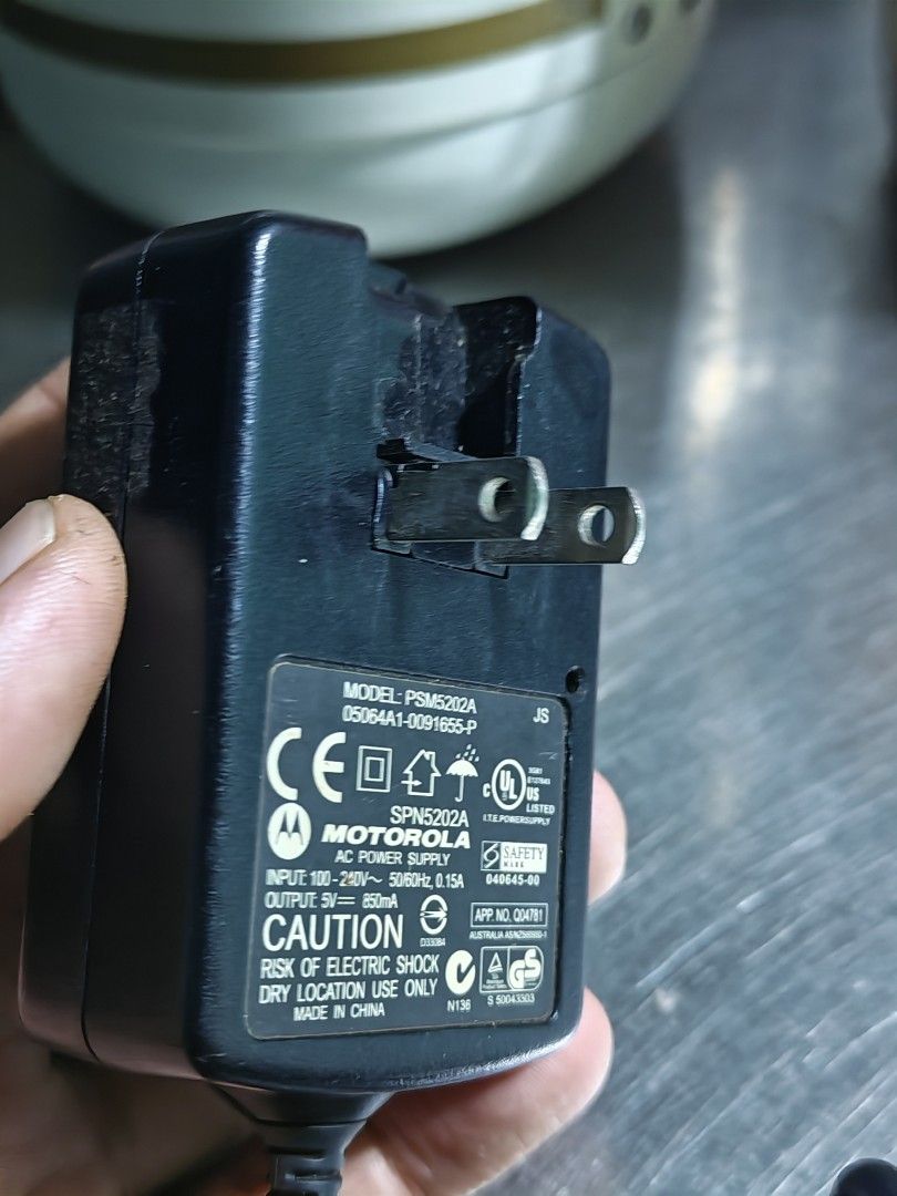 Motorola 5volts Charger (Category: Chargers) located in Carmona. Submitted by tech_hub_cavite (Listing ID 1468043154, Image 2). Description: .