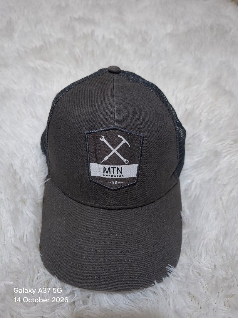 Mountain Hardwear Grail Trucker Hat i (Category: Caps & Hats) located in Manila. Submitted by thriftfinds_tagum (Listing ID 1467985574, Image 2). Description: Mountain Hardwear Grail Trucker Hat Excellent condition one size Adult snap back Lightweight and breathable 750.⁰⁰.
