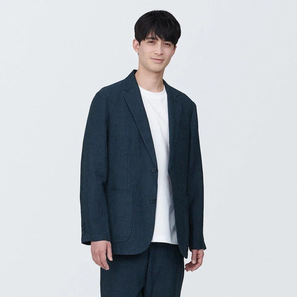 MUJI blazer (Category: Coats, Jackets and Outerwear) located in San Jose del Monte. Submitted by senorita_wella (Listing ID 1467848461, Image 1). Description: .