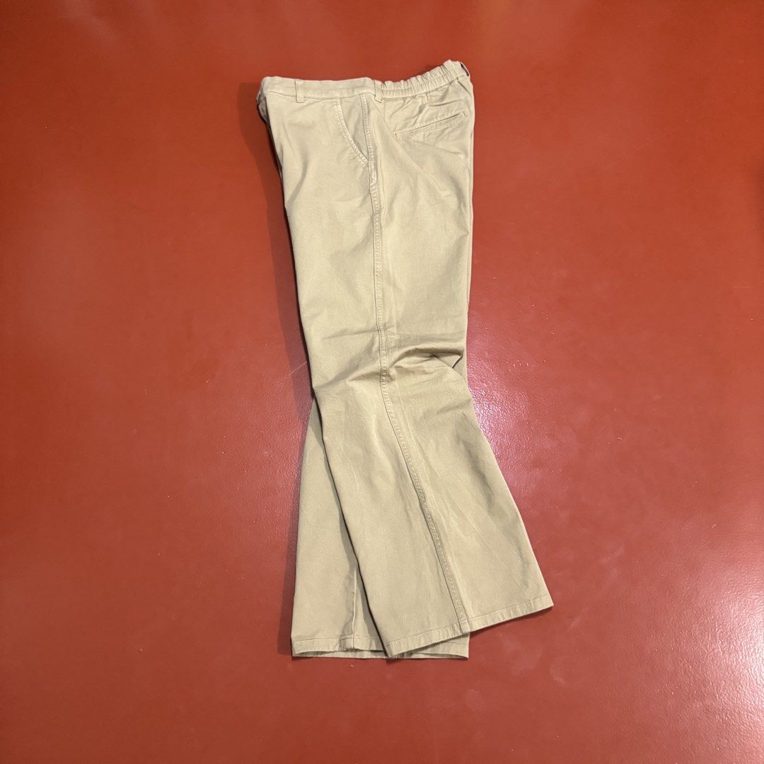 MUJI WIDE LEG CHINO PANTS (Category: Chinos) located in Pasig City. Submitted by buzzthrifty (Listing ID 1467976692, Image 3). Description: SIZE 32-34WAIST 39"LENGTH 10"HEM EXCELLENT CONDITION .