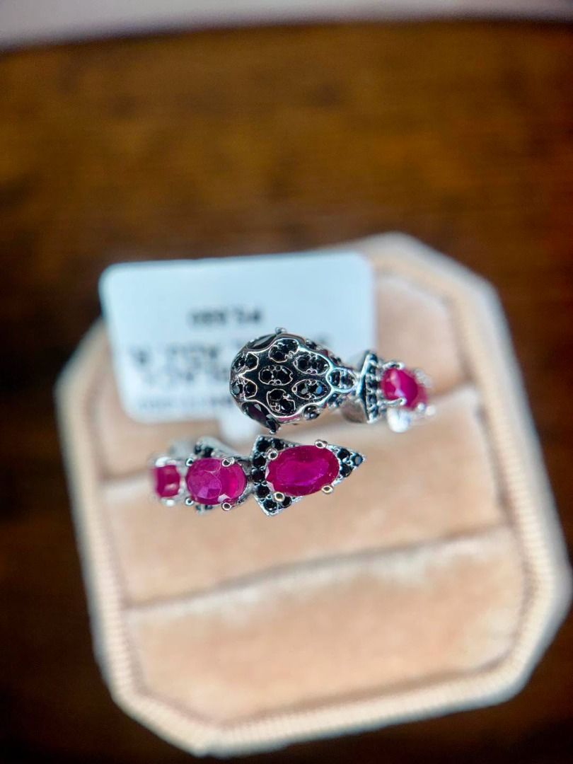 NATURAL RUBY & BLACK SPINEL IN DESIGNER-LOOK SETTING (Category: Rings) located in Baguio. Submitted by asna_taku (Listing ID 1467900137, Image 1). Description: ✨ NATURAL RUBY & BLACK SPINEL IN DESIGNER-LOOK SETTING ✨ A bold designer-inspired look featuring rich pink red Natural Ruby paired with deep Black Spinel. ❤️🖤 The sculptural silhouette, intricate detailing and striking color contrast give this ring that luxurious, high-fashion feel — the 