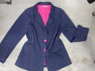 (Category: ) located in . Submitted by grazcloset (Listing ID 1467889616, Image 1). Description: .