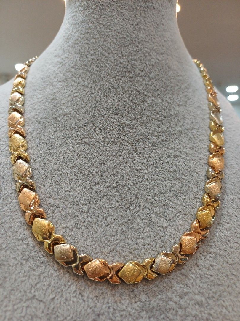 Neck Bulgari (Category: Necklaces) located in Makati City. Submitted by divinejewels.ph (Listing ID 1467899643, Image 1). Description: GJU-823 NECKLACE BULGARI 3 COLOR 14KG 28.7GRAMS SIZE 17".