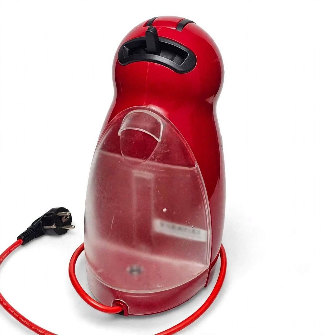 NESCAFÉ Dolce Gusto Piccolo Coffee Machine Red (Category: Coffee Machines & Makers) located in Quezon City. Submitted by kaije2008 (Listing ID 1467952528, Image 3). Description: - Vibrant red NESCAFÉ Dolce Gusto Piccolo pod coffee machine - Compact and space-saving design, perfect for small kitchens - Manual lever for easy hot and cold water selection - Convenient rear water tank and standard plug - Clean drip tray with metal grate included Bagon