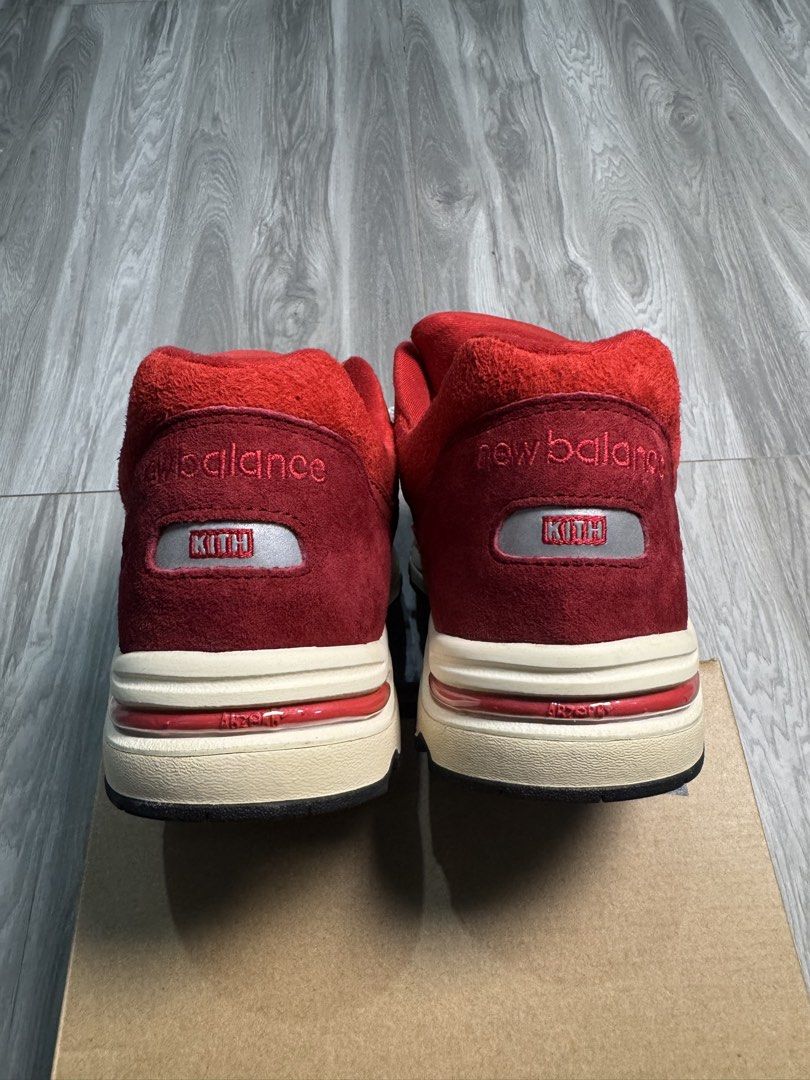 New balance 1700 kith (Category: Sneakers) located in Baliuag. Submitted by 1603_vulture (Listing ID 1468006152, Image 3). Description: New balance 1700 x Kith Toronto pack ''Rococco Red'' Size 10 Bran new with extra laces Rep box .