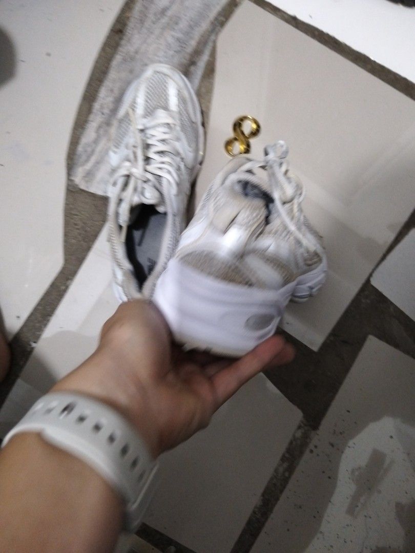 New Balance (Category: Sneakers) located in El Salvador. Submitted by francheskaukayukay (Listing ID 1467864667, Image 3). Description: .