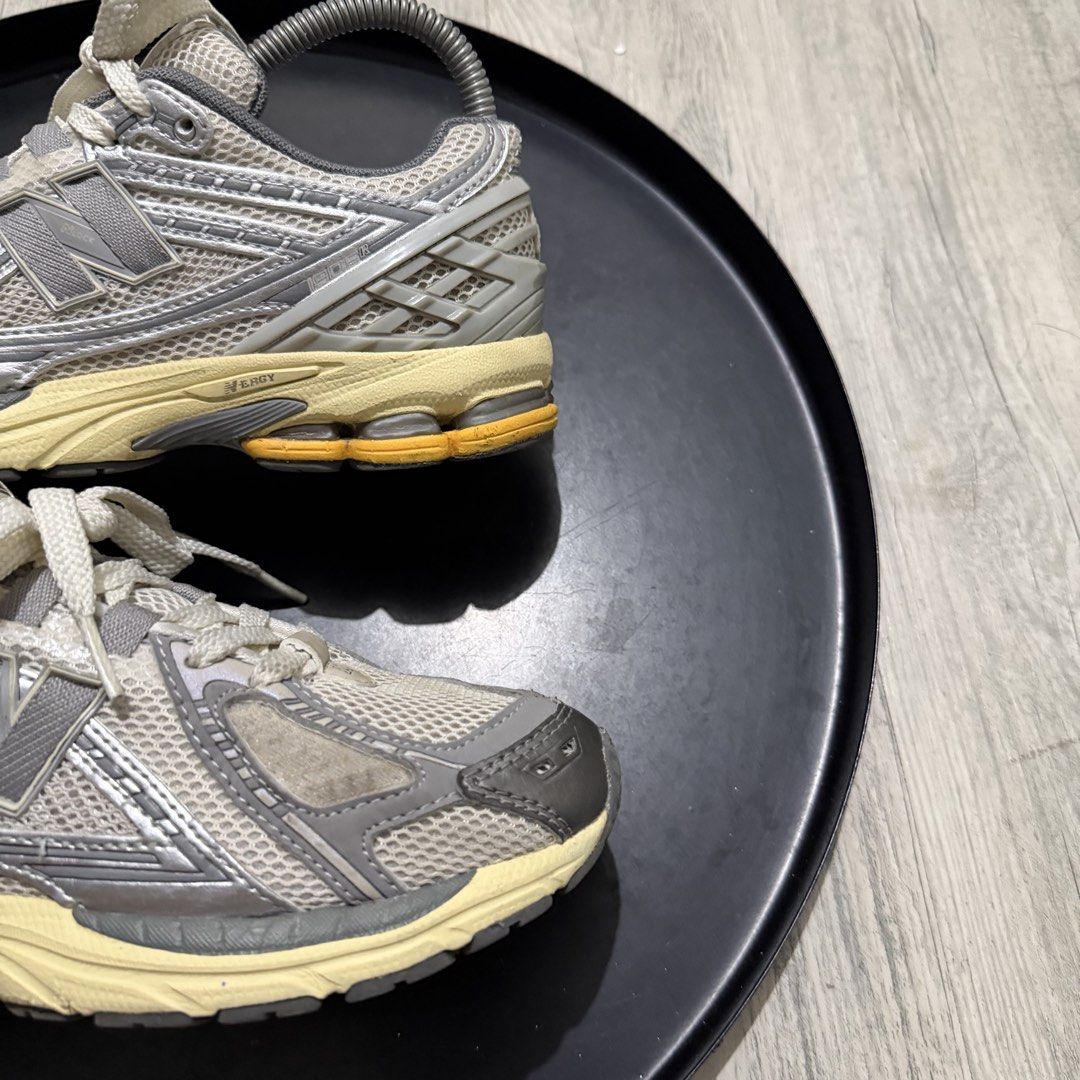 New Balance 1906r (Category: Sneakers) located in Manila. Submitted by wornagainstudios2 (Listing ID 1468030369, Image 3). Description: .