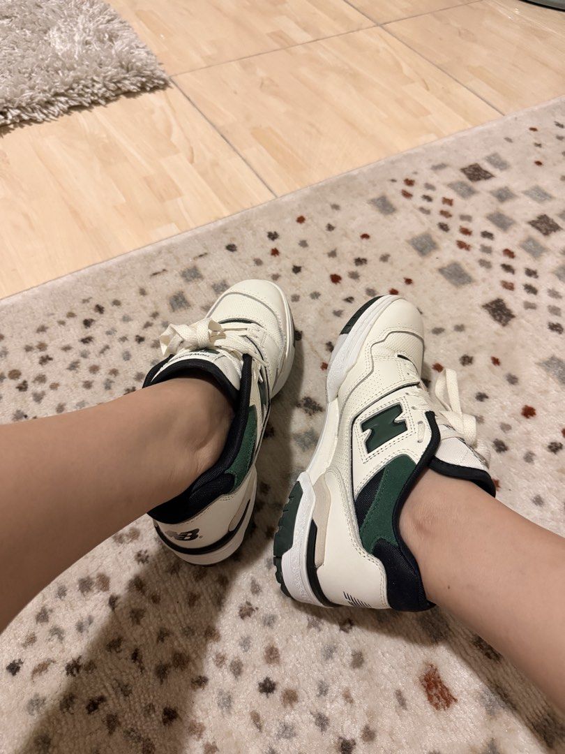 New Balance 550 White Green (Category: Sneakers) located in Mandaluyong City. Submitted by riz_040521 (Listing ID 1467864533, Image 1). Description: -No Box -ORIGINAL BOUGHT IN JAPAN 🇯🇵 -size 6 .