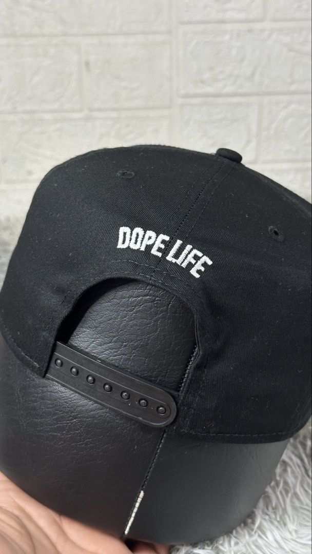 New era d*pe magazine snapback (Category: Caps & Hats) located in Manila. Submitted by paulovenegaskalakal2020 (Listing ID 1467891990, Image 3). Description: For sale! Kalakal New Era snapback D*pe Magazine Adult Good as new Crispy MINE 2,595 +sf.