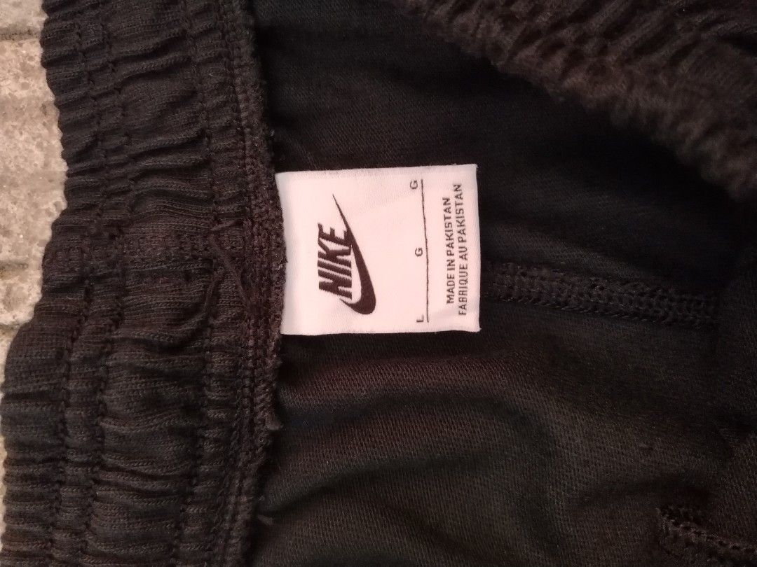 Nike (Category: Joggers) located in Bocaue. Submitted by adrianberi35876 (Listing ID 1467929298, Image 3). Description: .