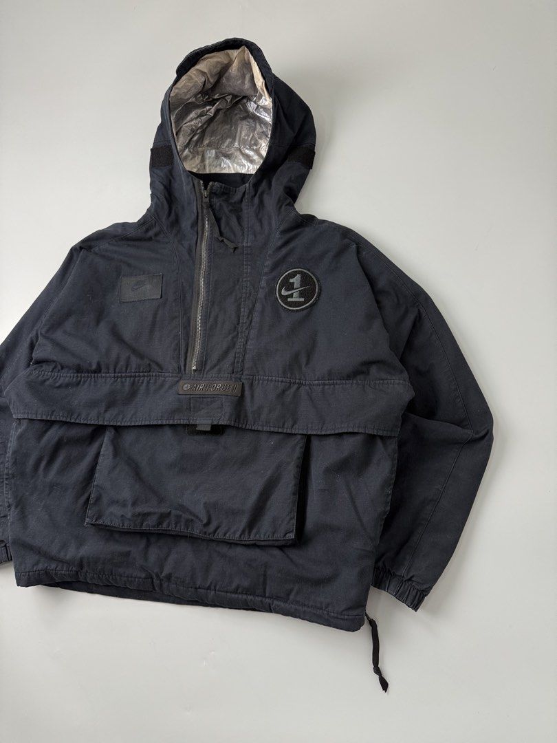 Nike (Category: Coats, Jackets and Outerwear) located in Pila. Submitted by villanueva80826 (Listing ID 1467991543, Image 3). Description: Nike airforce 1 Size:xxl •Width:27.5 •Length:26.5 •Condition:9/10 •Color rate:9/10 Mine:980 +Shipping fee Issue:sign of usage on inner not noticeable Still in good condition Still wearable .