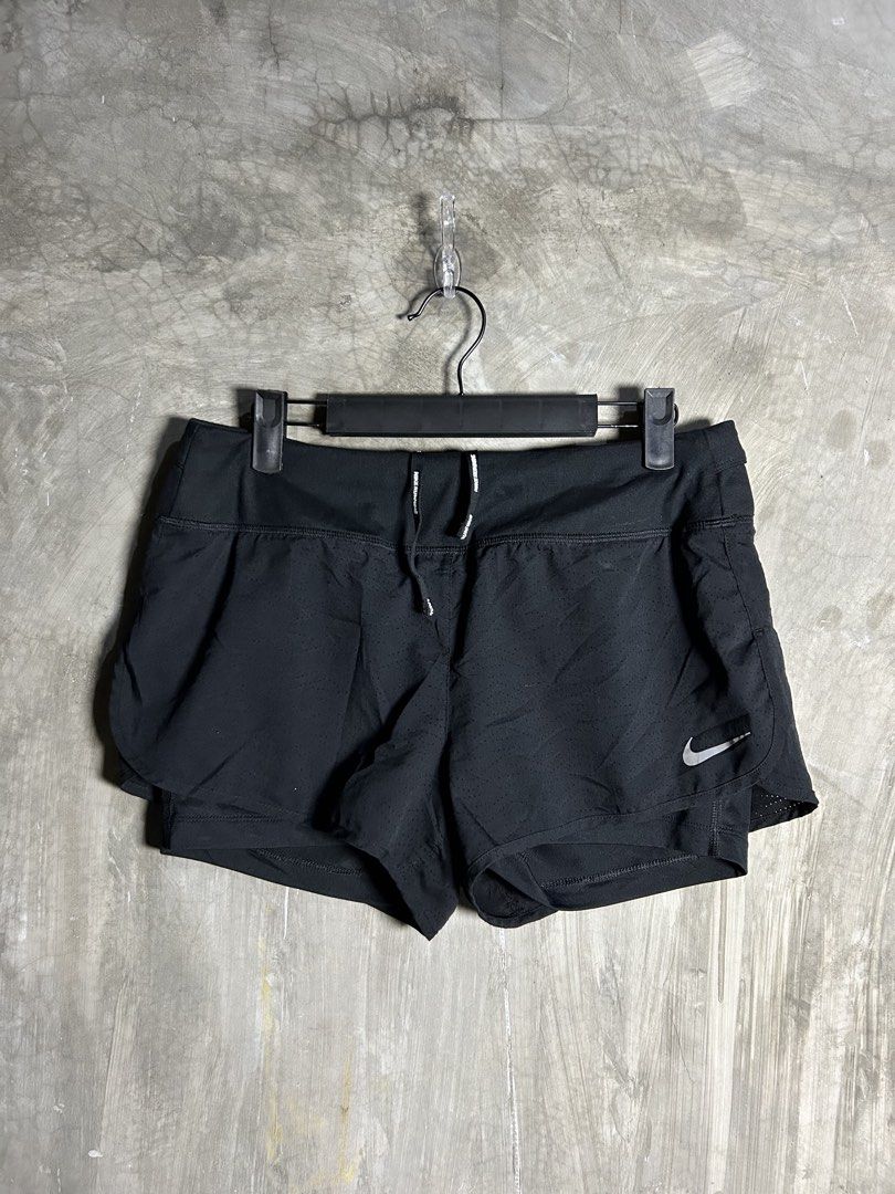 Nike 2in1 Running Shorts (Category: Activewear) located in Tayabas. Submitted by streetdepartment (Listing ID 1468000384, Image 2). Description: Nike 2in1 Running Shorts Excellent condition Issue: minor white stain inside Size: Medium Measurements (inches): Waist: 30” Length: 9.5” Dm to purchase! Note: Manage your expectations as you are dealing with secondhand items. Color may vary due to lighting. No return / No refund! If you have other questi