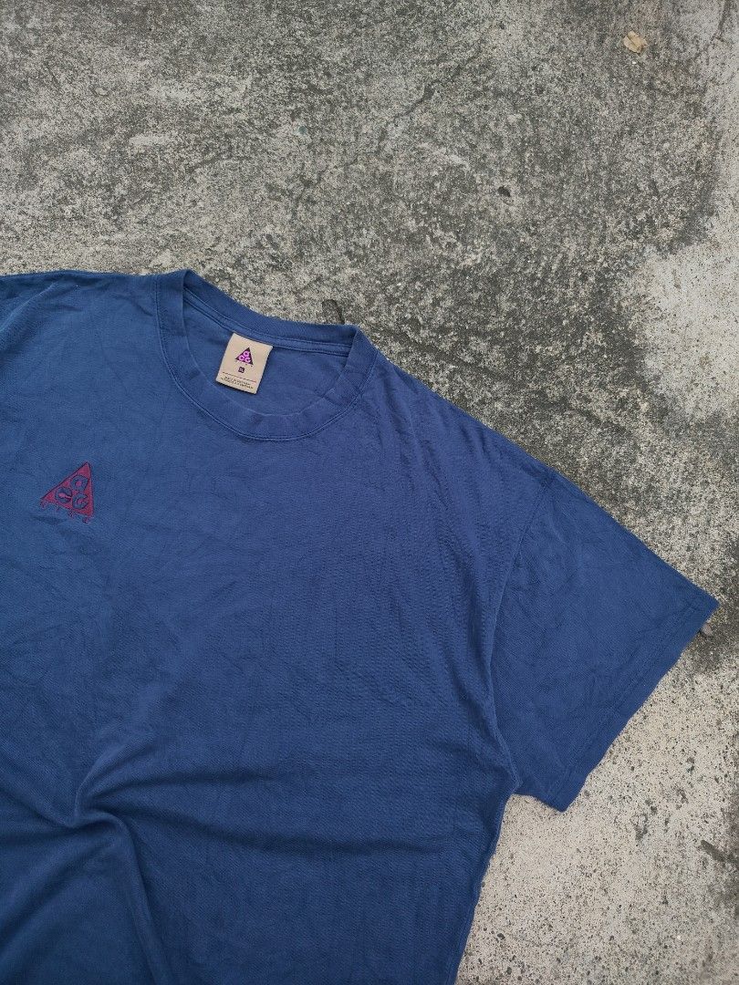 Nike ACG Shirt (Category: Tshirts & Polo Shirts ) located in Midsayap. Submitted by rogeandrei29987 (Listing ID 1468034583, Image 2). Description: 📌Nike ACG •XL on tag •25x29 •9/10 cr •Pinhole/Loose stitching •Good Condi MOP: Gcash Courier✈️: Flash Express Unli vouch/Vc with item Loc: Parang, Maguindanao❤️.