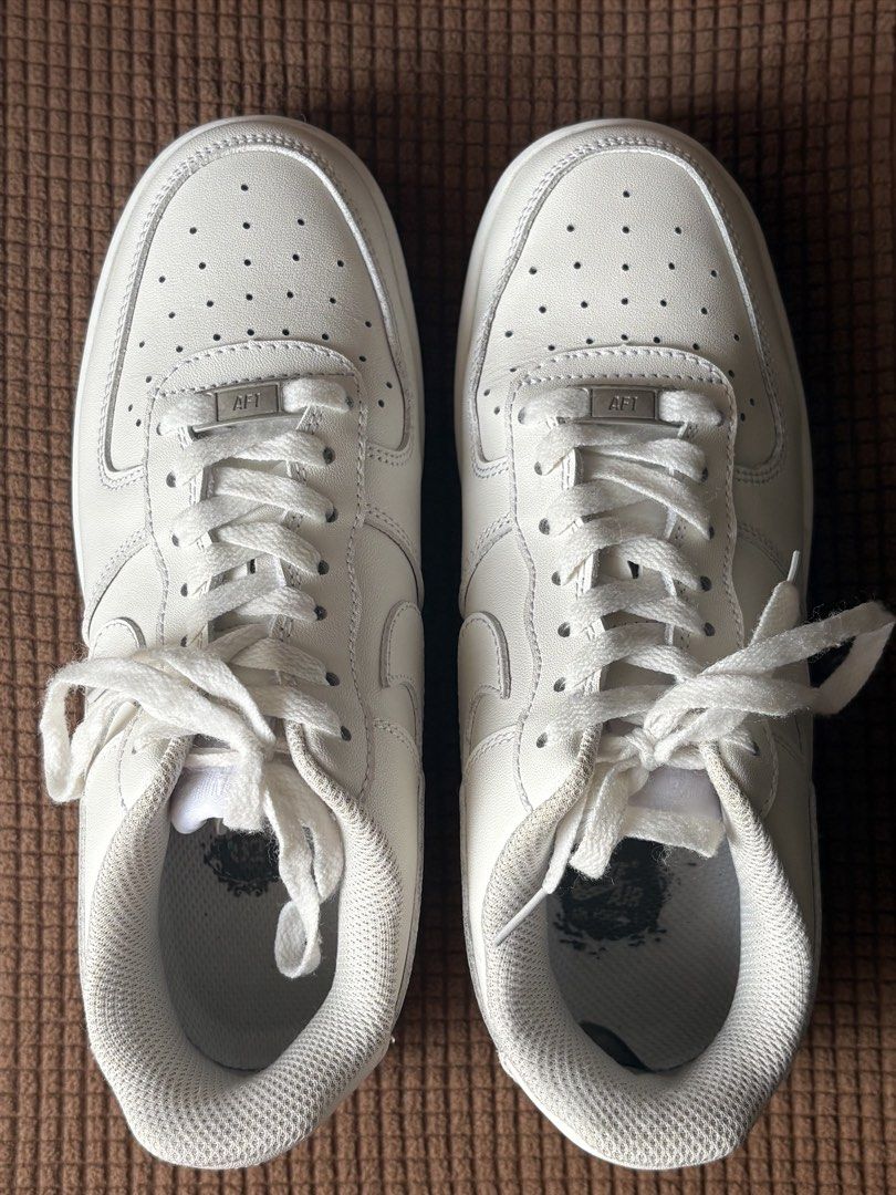 Nike Air Force 1 White (Category: Sneakers) located in Manila. Submitted by thecloseteditph (Listing ID 1467921766, Image 1). Description: • No box included • RFS: No longer used Please check photos for the actual condition..