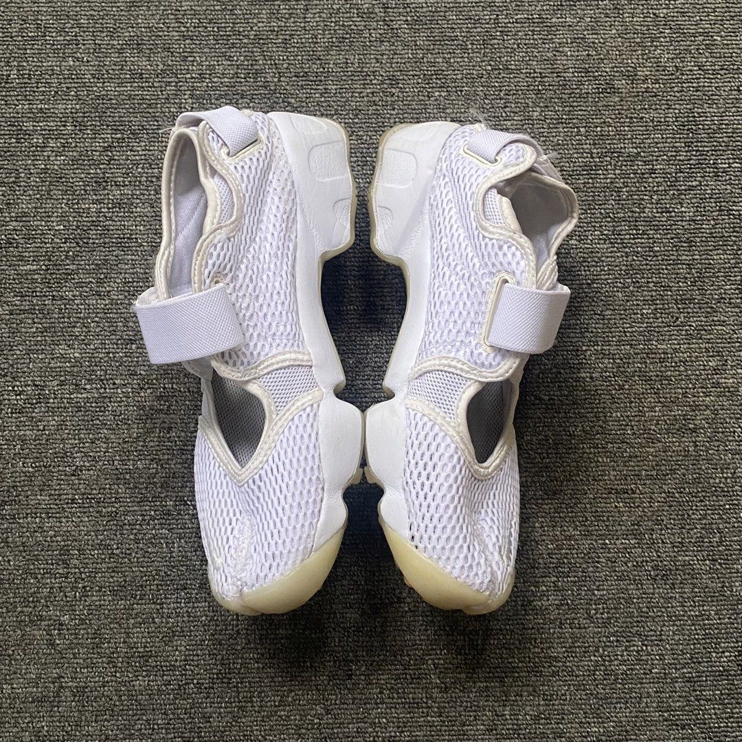 Nike Air Rift (Category: Sneakers) located in Tagum. Submitted by casper8100 (Listing ID 1467846137, Image 2). Description: Nike Air Rift Size 39.5 eur / 25 cm Very Good Condition 1,300.