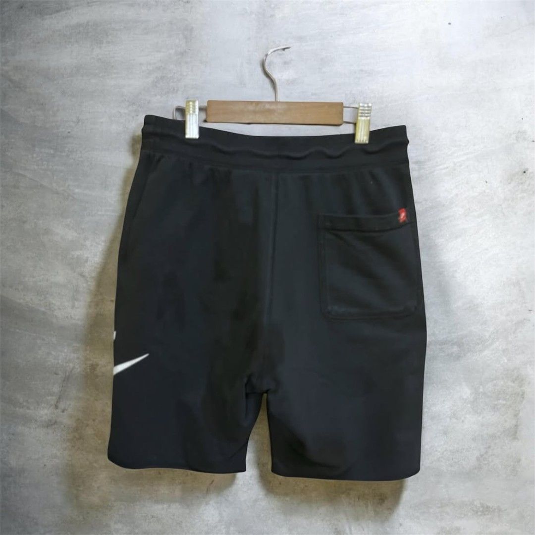 Nike Alumni (Category: Shorts) located in Manila. Submitted by ayskrim_ (Listing ID 1468051446, Image 2). Description: Dimes: Waistline - 28-32 Length- 21 Hemline - 11.5.