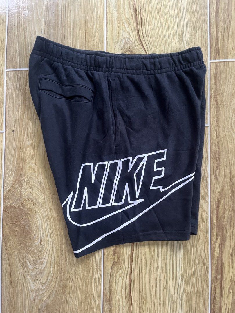Nike alumni swoosh (Category: Shorts) located in Buenavista. Submitted by jamesthrift0001 (Listing ID 1467927603, Image 2). Description: .