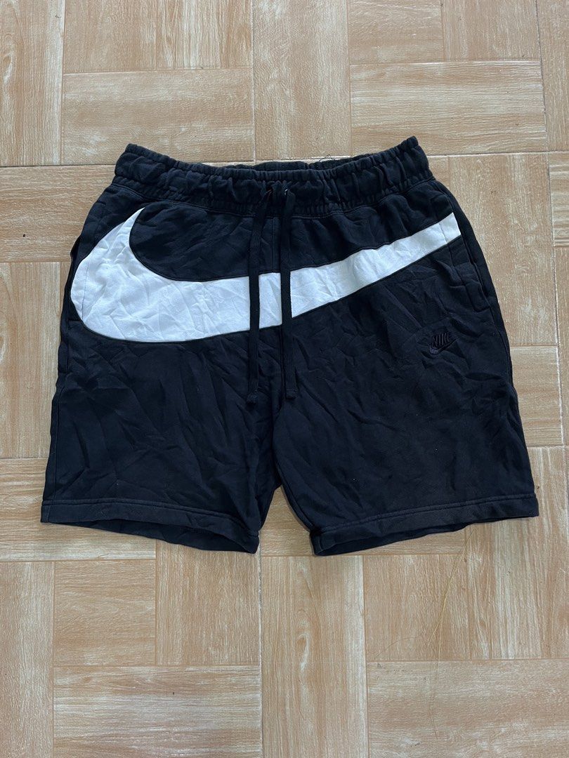 Nike Big Logo Short (Category: Shorts) located in Cateel. Submitted by elayyy_070126 (Listing ID 1467856204, Image 1). Description: .
