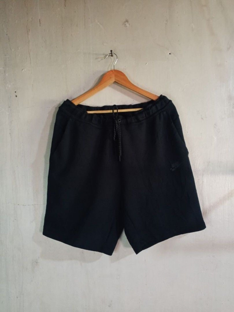 Nike Black Size M (Category: Shorts) located in Polangui. Submitted by monsipalen05920 (Listing ID 1467839947, Image 1). Description: NIKE W 36-40 L 19 LO 11.5 SIZE MEDIUM ON TAG COLOR RATE 9.8/10 NO ISSUE GOOD TO EXCELLENT CONDITION ADD SFEE .