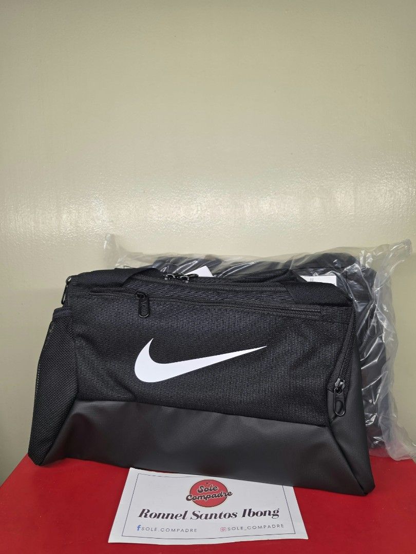 Nike Brasilia Duffel Bag (Extra Small 25L) (Category: Belt bags, Clutches and Pouches) located in Cavite. Submitted by sole.compadre (Listing ID 1467998743, Image 1). Description: Nike Brasilia Duffel Bag (Extra Small 25L) Brand New Authentic 2pcs available BELOW SRP ₱995 only.