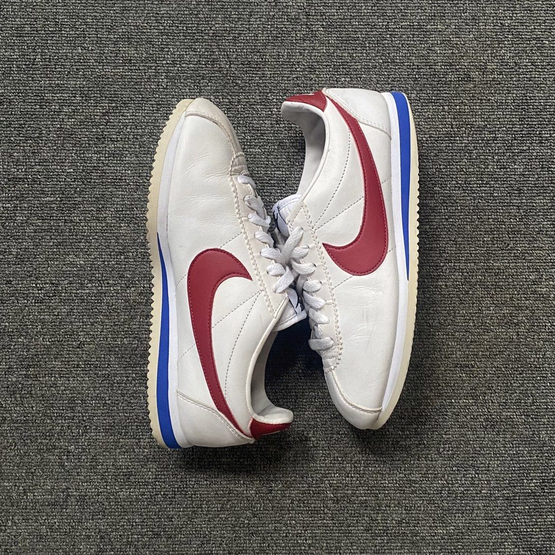 Nike Cortez (Category: Sneakers) located in Tagum. Submitted by casper8100 (Listing ID 1467846644, Image 2). Description: Nike Cortez Size 8 / 39 eur / 25 cm Good Condition -Minimal drags 1,200.