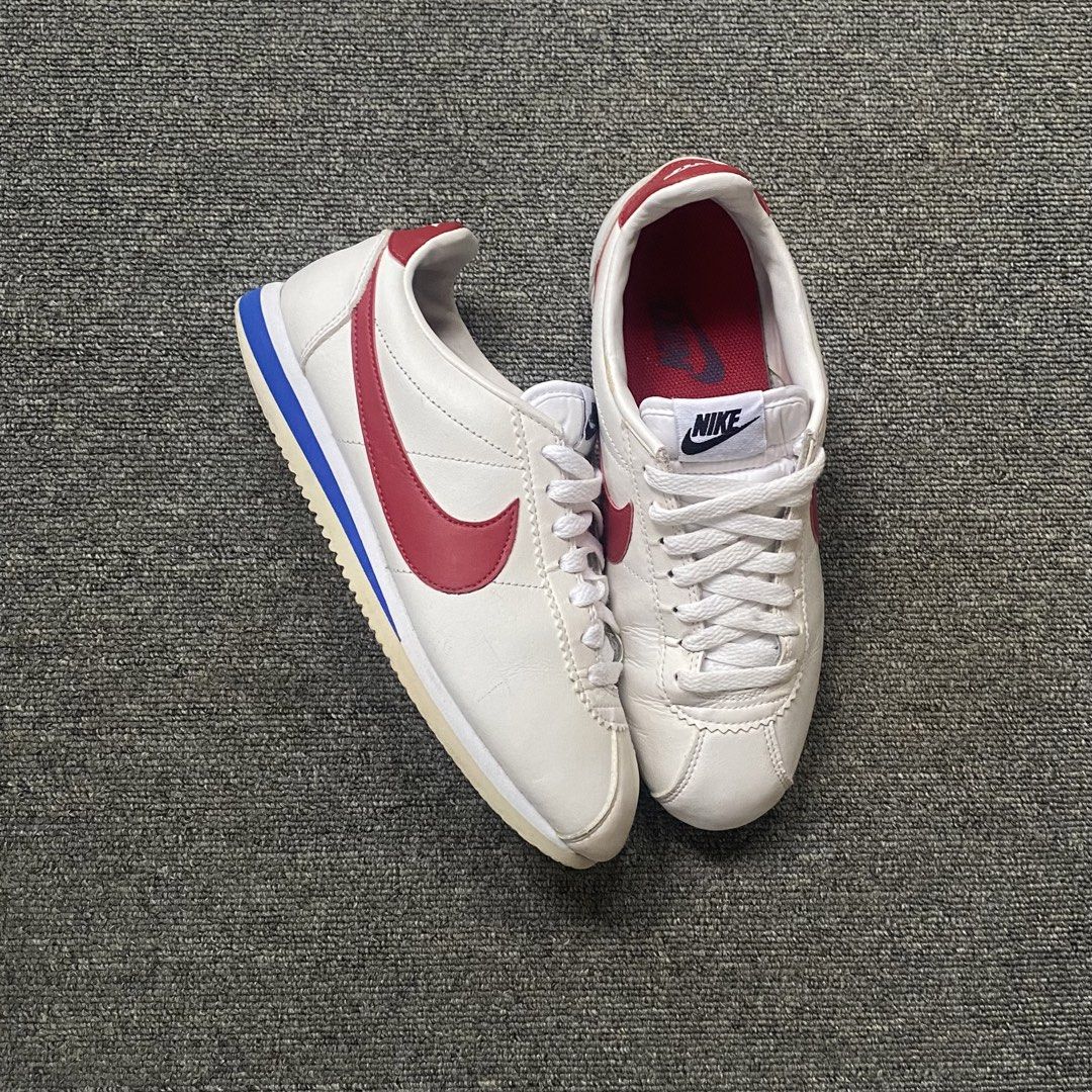 Nike Cortez (Category: Sneakers) located in Tagum. Submitted by casper8100 (Listing ID 1467846644, Image 1). Description: Nike Cortez Size 8 / 39 eur / 25 cm Good Condition -Minimal drags 1,200.