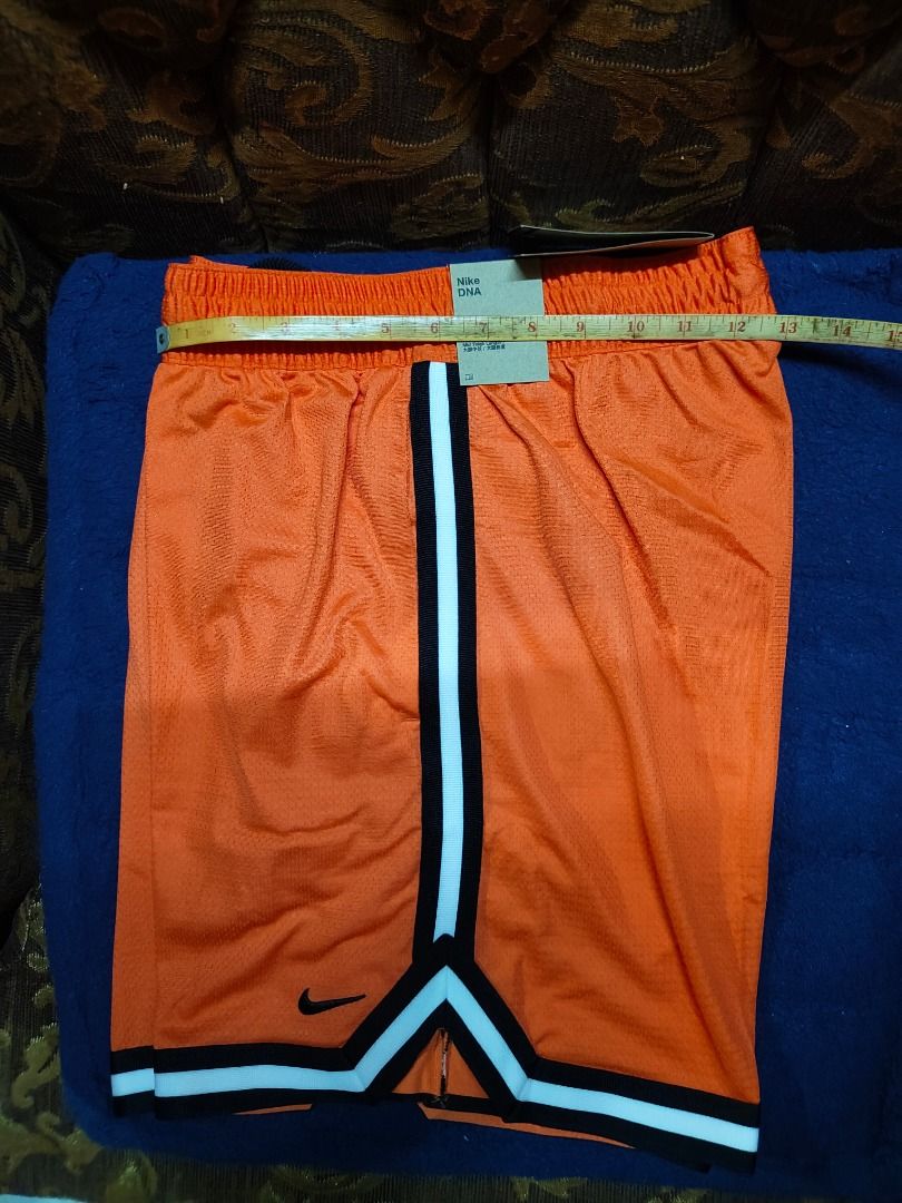 Nike DNA Shorts 6" (Category: Shorts) located in Quezon City. Submitted by edmond.cd (Listing ID 1467932803, Image 2). Description: Nike DNA 6" Shorts Above the Knee cut 💯% Original and Brand New Large .