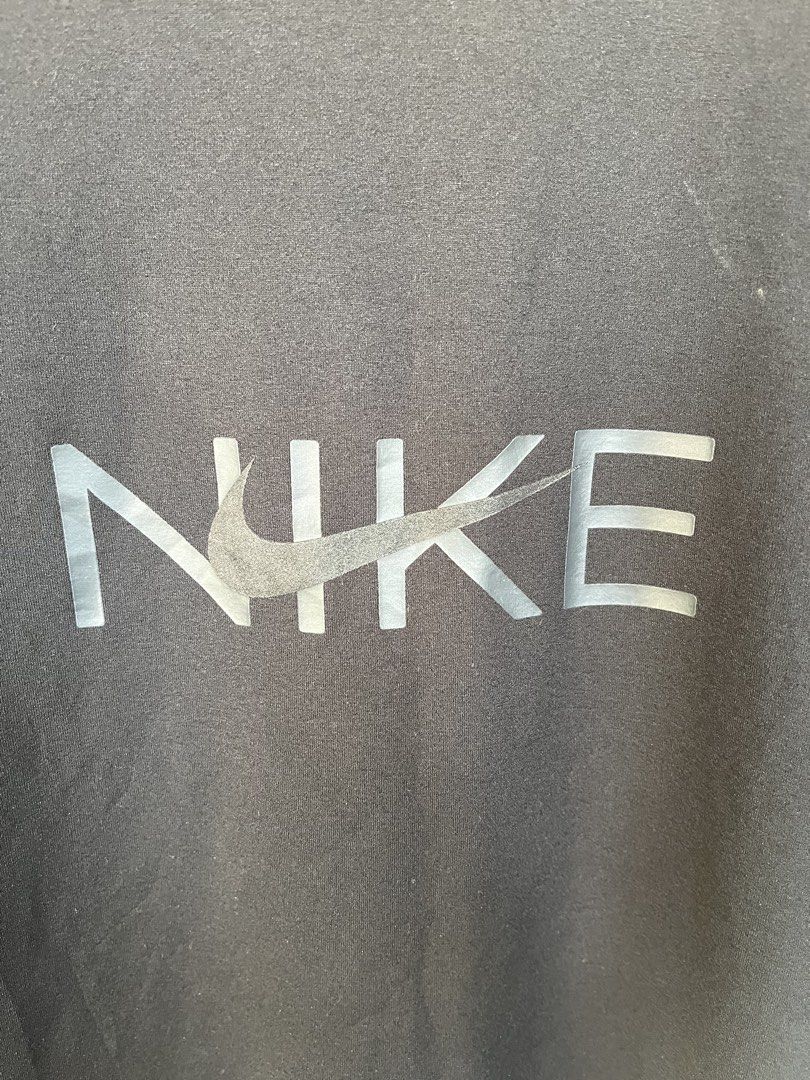 Nike drifit hyverse tshirt (Category: Tshirts & Polo Shirts ) located in Gapan. Submitted by xxkaboom (Listing ID 1467902178, Image 3). Description: 22x28 dimes Excellent to as mew condition 9.9 colorate No issue Nueva ecija loc.