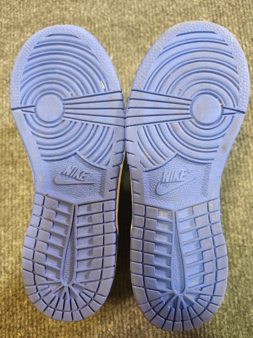 Nike dunk low kid's shoes (Category: Babies & Kids Fashion) located in Caloocan City. Submitted by sellinthrift (Listing ID 1467858676, Image 2). Description: PRE-LOVED / DECLUTTERING SALE 🏷️ Nike dunk low kid's shoes Quick Details: • Size: US12.5C / EU30 / 18.5cm • Condition: 9/10, seldom used • Inclusions: Shoes only • Issue/Notes: Creases, clean soles, no heel drags Price: ₱995+SF(Slightly negotiable for quick pickup) Logistics & Payment: 📍 