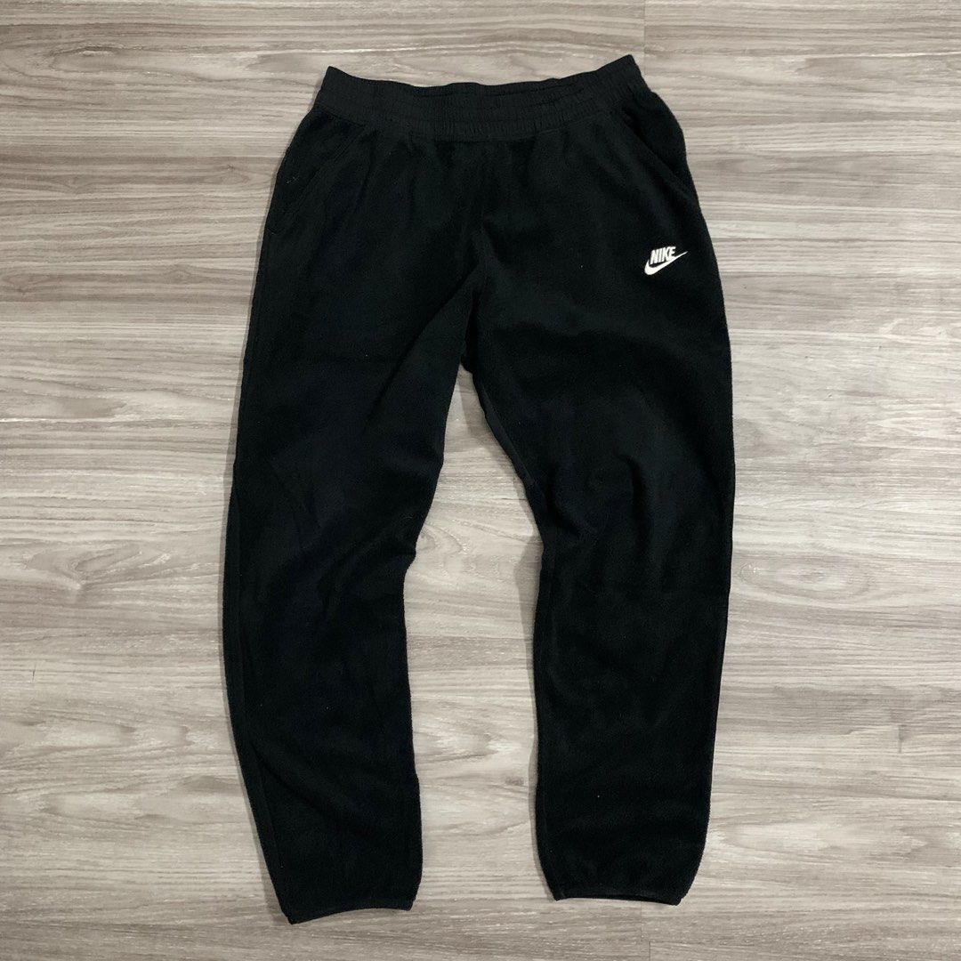 Nike fleece (Category: Joggers) located in Cavite. Submitted by yobubsss (Listing ID 1468052183, Image 1). Description: Size medium 30-36w 38L Good condition No issue.