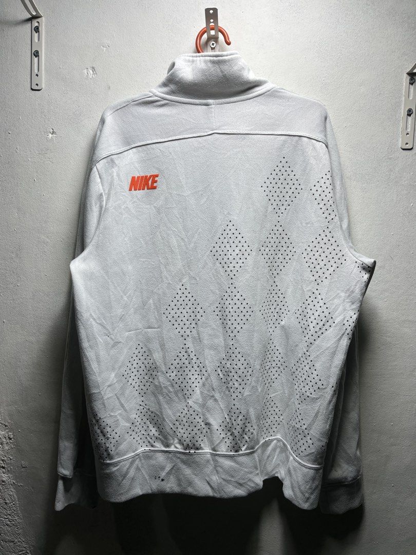 Nike Golf Full-Zip Jacket (Category: Coats, Jackets and Outerwear) located in Pasig City. Submitted by thrift2mnl (Listing ID 1467977521, Image 2). Description: Nike Golf Full-Zip Jacket L on tag 23 x 26 stains.