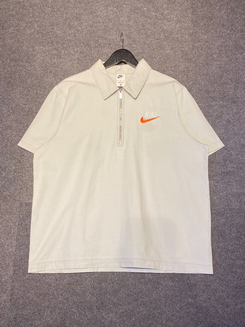 Nike half zip (Category: Tshirts & Polo Shirts ) located in Manila. Submitted by giekeliope28 (Listing ID 1468050923, Image 1). Description: .