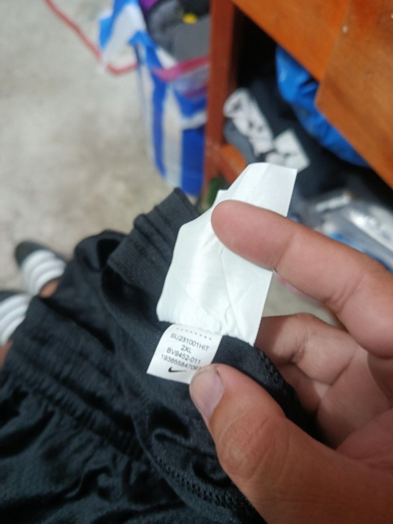 NIKE JERSEY SHORT (Category: Shorts) located in Iloilo. Submitted by _lemornosnas02 (Listing ID 1467927218, Image 1). Description: black Nike Dri-FIT knit basketball performance shorts featuring a white embroidered Swoosh logo -XXL ON TAGS -DIMES 17X24 -LIKE NEW -NON ISSUE -LOCATION ILOILO -PLUS SHIP VIA LBC -.